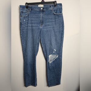 Abercrombie & Fitch Mom Jeans High Rise Med Wash Distressed Knee Sz 16 Tall